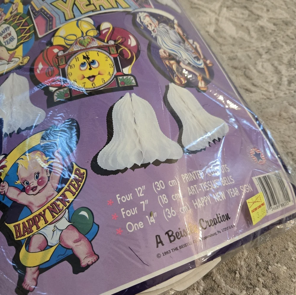 Beistle Vintage 1993 New Year's Eve Decorama 9pc Party Set, New